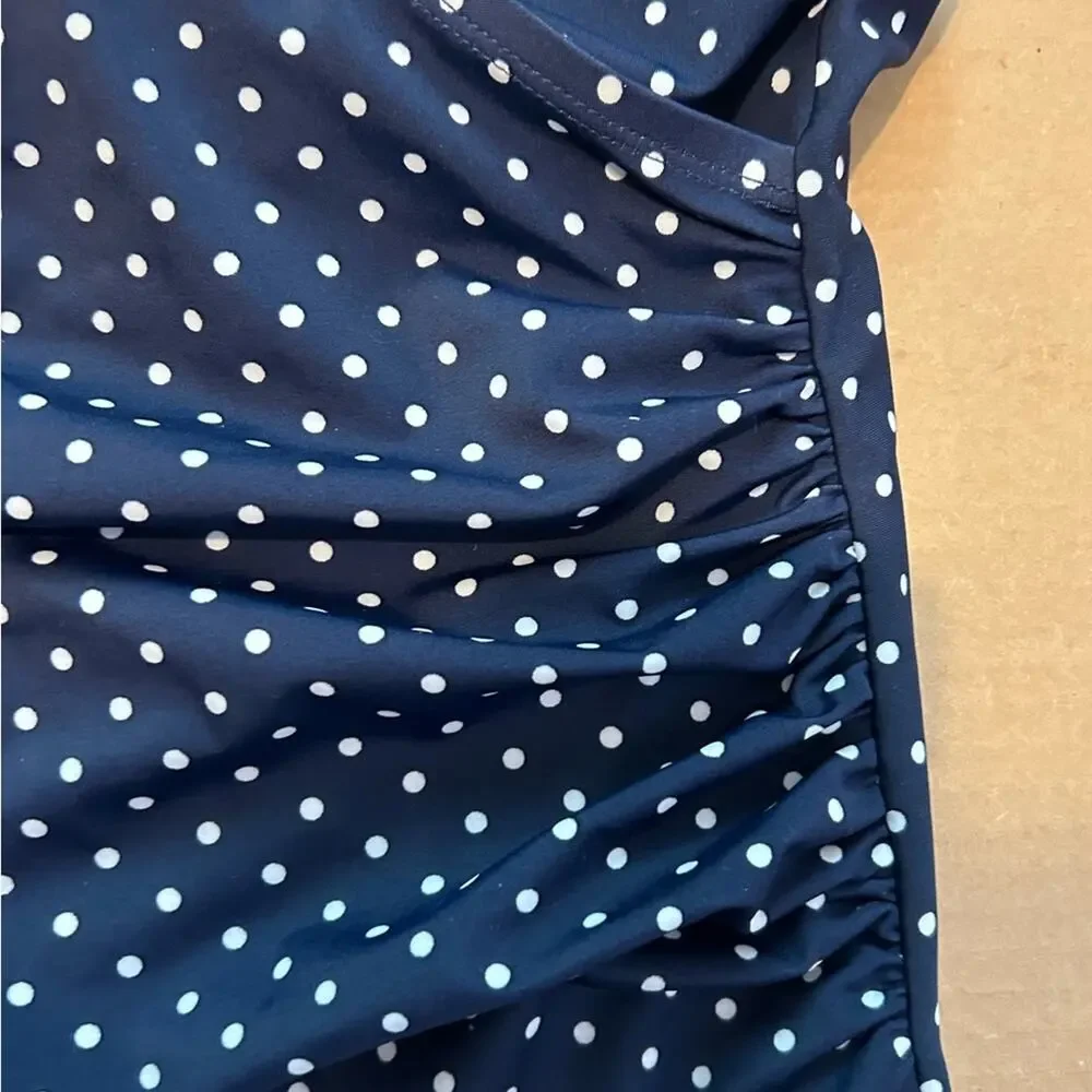 MiracleSuit Oceanus Pin Point One Pc. polka dot print pin up retro swimsuit. 12